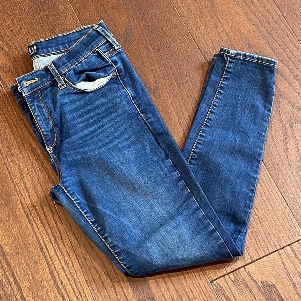Gap Women’s Skinny Jeans Size 28